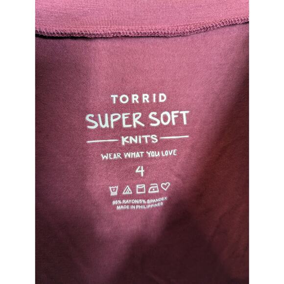 NWT Torrid Super Soft Lattice Cold Shoulder Tee - Picture 6 of 8